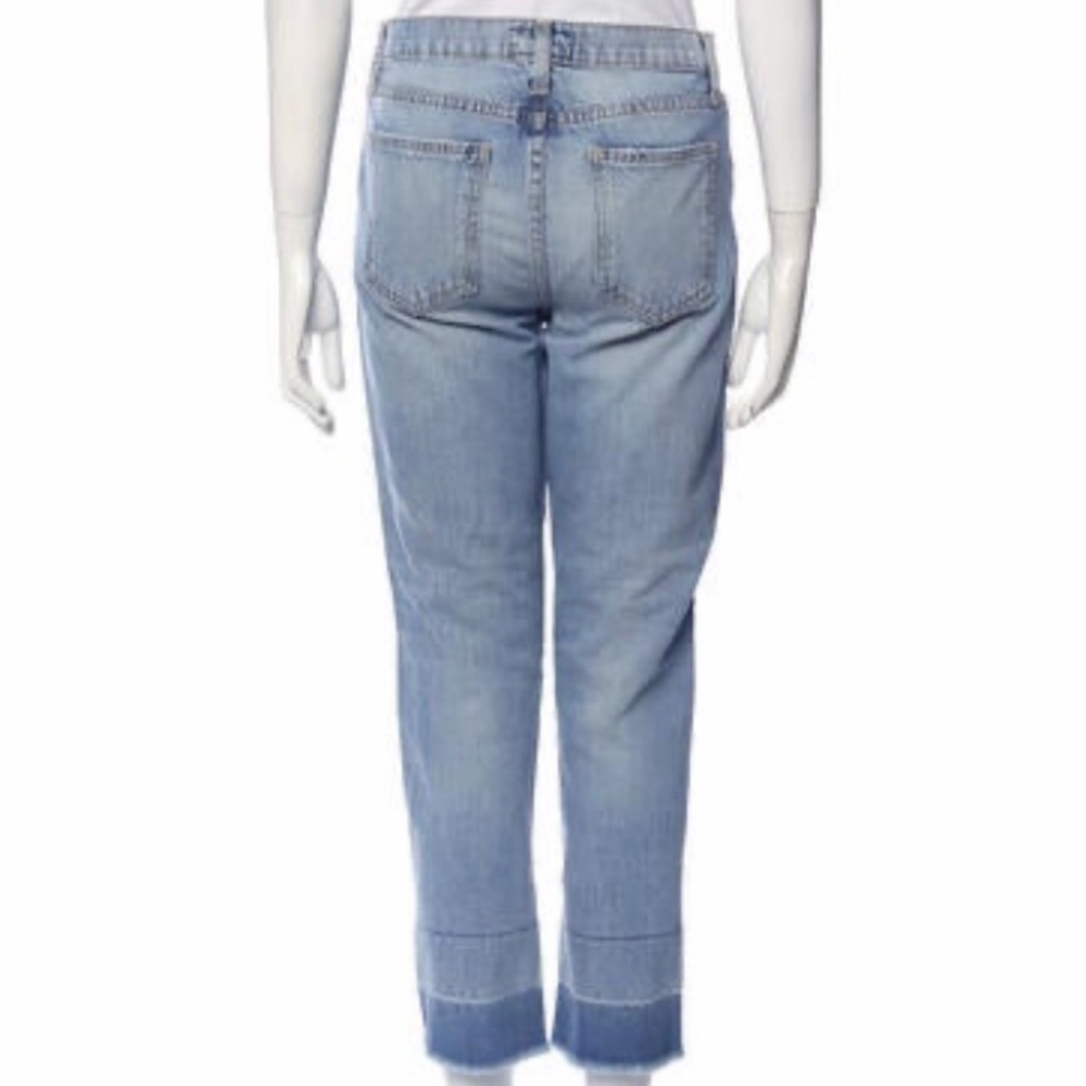 Current/Elliot straight leg size medium 28 US 6. Picture is of actual product.